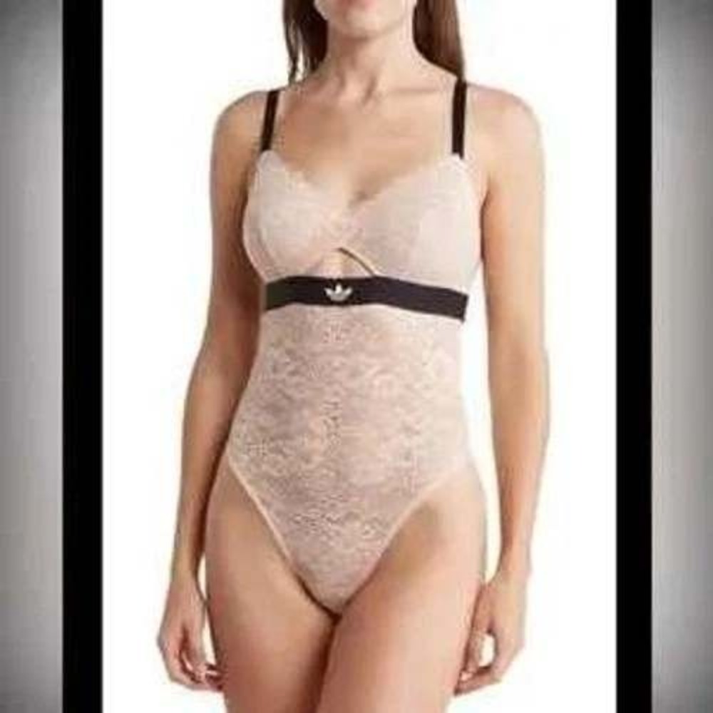 NWT Adidas Woman's Bodysuit Thong Modern Flex Lace Peach Whip Size Small